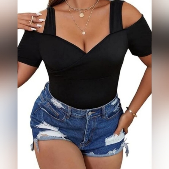 Black Cold Shoulder Bodysuit 2x NWOT - Picture 3 of 5